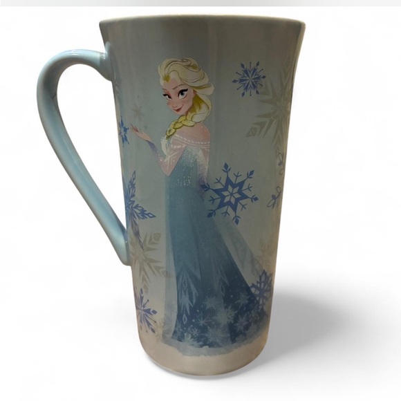 Disney Mug/Kitchen bundle! - Picture 4 of 6